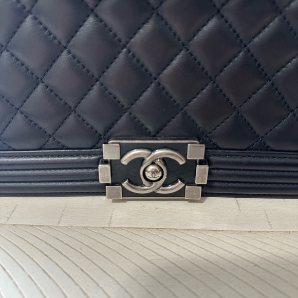 Chanel Medium Quilted Lambskin Black Boy Bag with Ruthenium Hardware - Picture 9 of 10